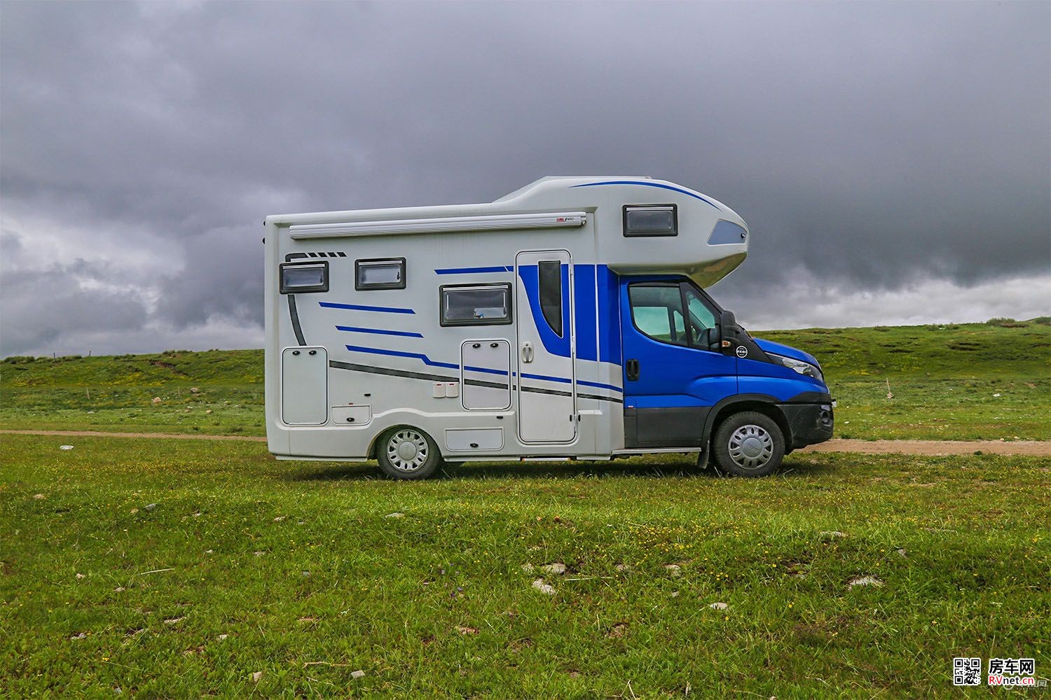 诗和远方的承载者 带你体验进口依维柯房车