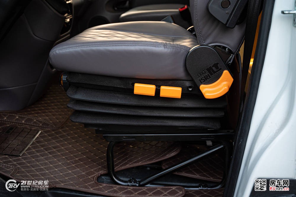 实拍新星房车高端C型新品“远见”,重磅打造你心目中的理想之家_7 实拍新星房车高端C型新品“远见”,重磅打造你心目中的理想之家_7