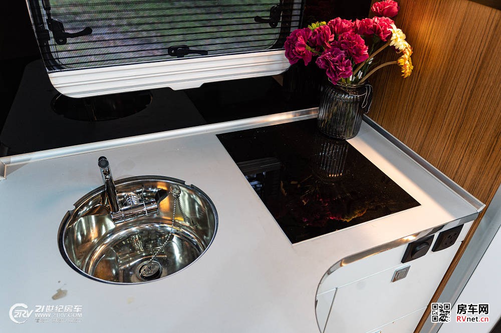 实拍新星房车高端C型新品“远见”,重磅打造你心目中的理想之家_21 实拍新星房车高端C型新品“远见”,重磅打造你心目中的理想之家_21