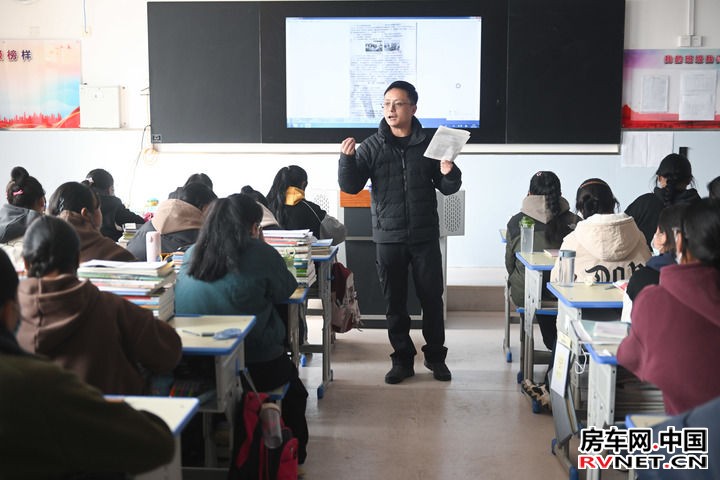 共绘雪域高原同心圆——第十批援藏和第五批援青工作纪实