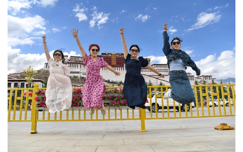 记者随笔：是什么，让我们向往西藏？