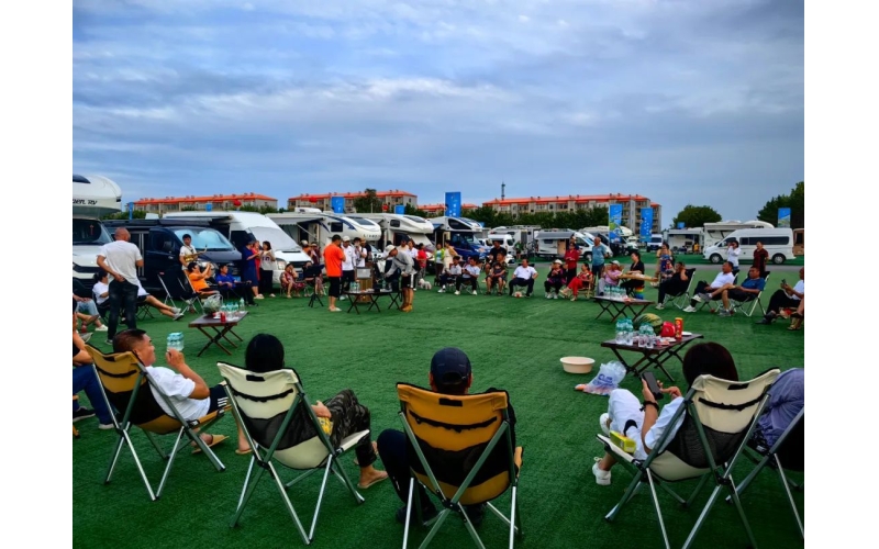 国内“露营热” 带动房车市场与“热”俱增