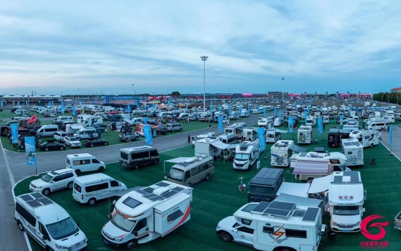 如何选购一台理想的房车？