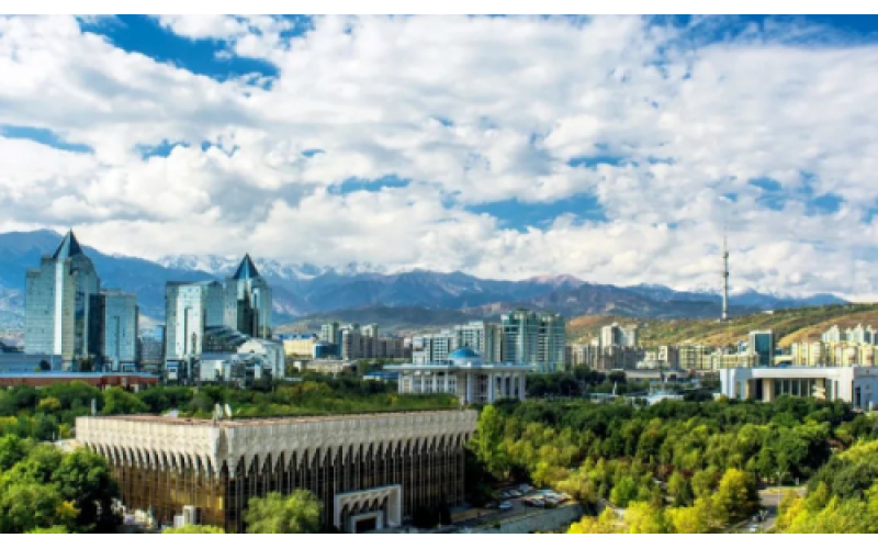 房车生活家租房车旅游 首个房车出境产品上线