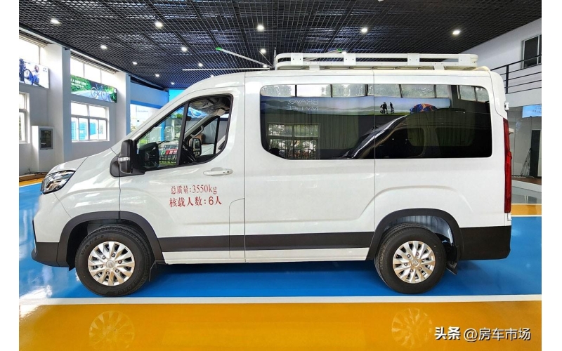 新款大通V90露营车，9AT自动挡，支持定制，18.98万买满配