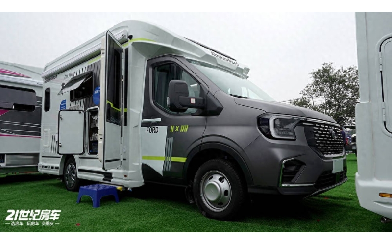 2.79米高，灵动设计的T型房车！罗曼特斯福特T8海豚T20房车