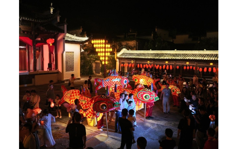 新华财经｜&ldquo;去有风的地方&rdquo;&mdash;&mdash;县域旅游成为文旅新宠