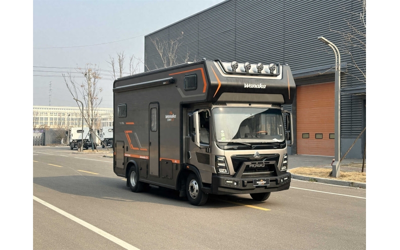 瓦纳卡豪沃悍将Pro房车以其卓越的配置和全面的性能脱颖而出，成为追求高品质旅居生活的消费者的理想选择