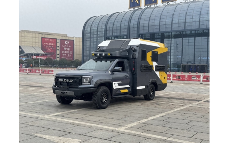 霞客乐大道机甲牛双人穿越房车 多项设计国内首创 越野旅居上班都可以