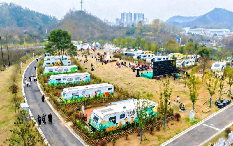 湖北十堰茅箭区：&ldquo;房车露营&rdquo;激活消费新引擎
